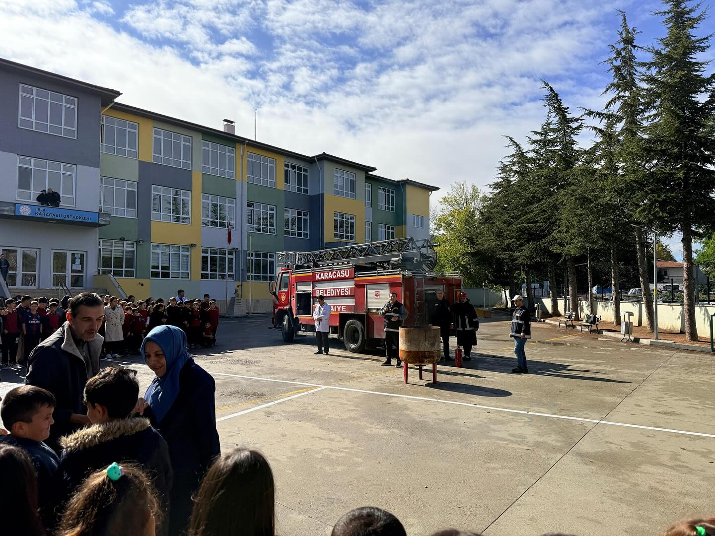 Yangın tahliye tatbikatı gerçekleştirildi.